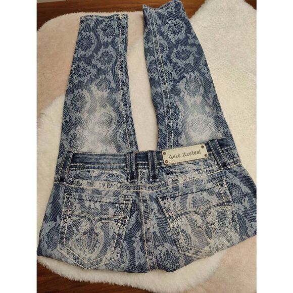 Rock Revival Lydia Cropped Skinny Jeans - Picture 1 of 14